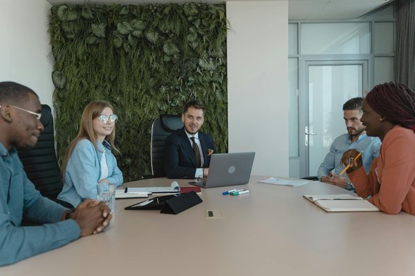 Maîtriser la Stratégie : Guide Essentiel pour les Organisations à But Non Lucratif